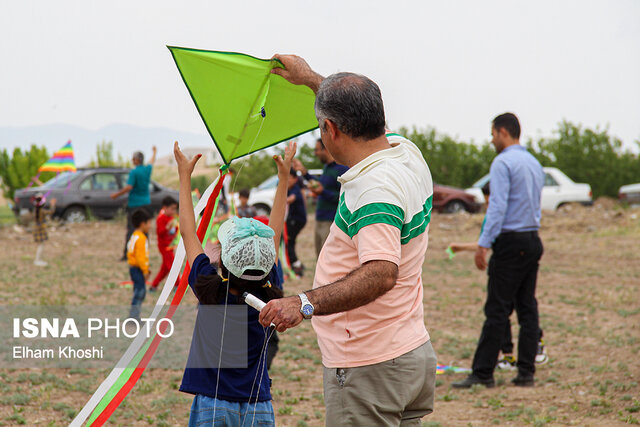 کاروانسرای نیکپی میزبان جشنواره بادبادکها