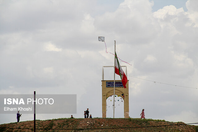 کاروانسرای نیکپی میزبان جشنواره بادبادکها