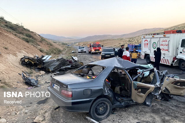 عکس تزئینی است تصادف ۲ خودرو در جاده زنجان به دندی با ۵ مصدوم