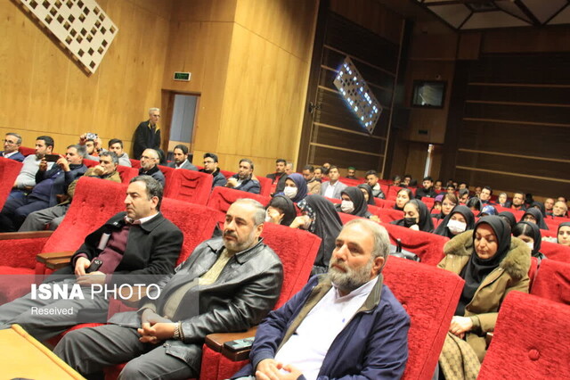 نماینده مورد نظر را با بصیرت انتخاب کنید