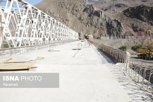 عکس تزئینی است امام جمعه شهرستان: تامین آب و توسعه محورهای مواصلاتی دو مسئله اصلی طارم است