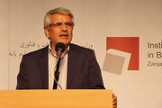 فردوسی زبان فارسی را احیا و هویت ایرانی را ماندگار کرد