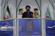 امام جمعه زنجان: ایران در برابر زورگویی و سلطه‌طلبی تسلیم نمی‌شود