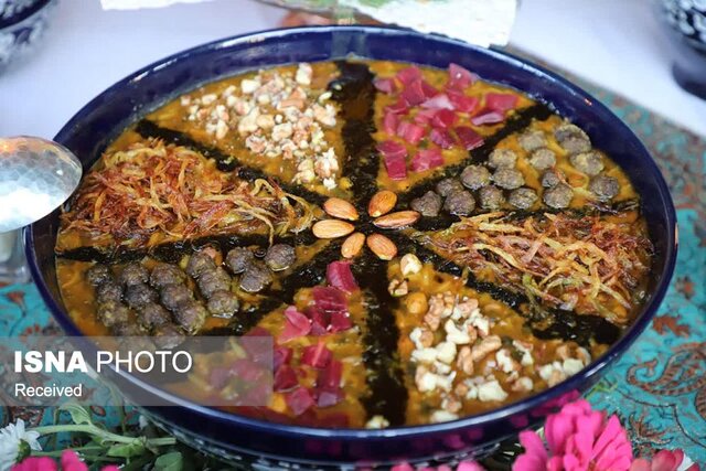 عکس تزئینی است آغاز هجدهمین «جشنواره ملی آش ایرانی» در زنجان