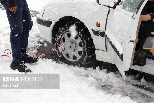 عکس تزئینی است لزوم به همراه داشتن زنجیرچرخ توسط رانندگان در محورهای مواصلاتی استان زنجان