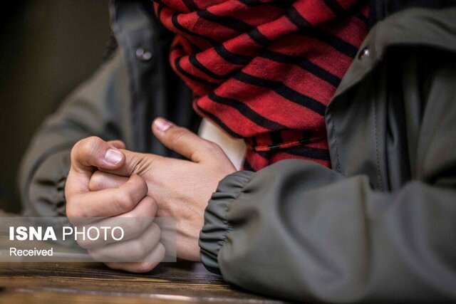 عکس تزئینی است کاهش اضطراب مراجع و ایجاد حس اعتماد، نخستین وظیفه درمانگر است