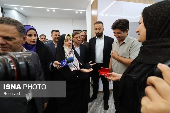 معاون رئیس‌ جمهوری: کارت «امید مادر» گامی برای توانمندسازی اقتصادی زنان است