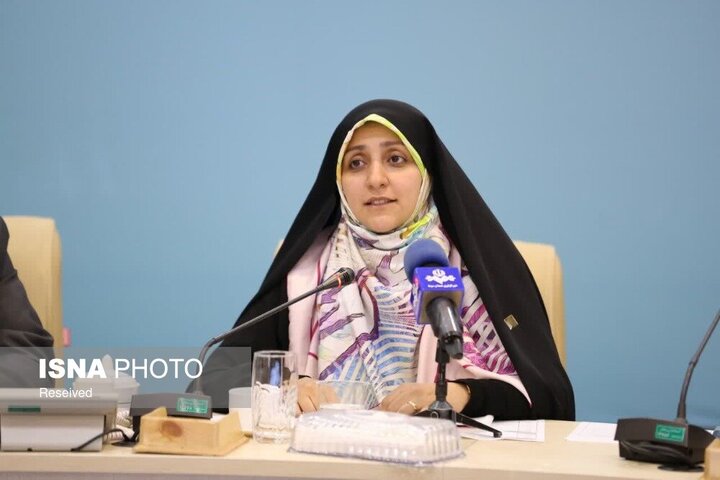 بهروزآذر: راه‌حل مسائل فرهنگی برخوردهای سلبی و برخورد با زنان نیست